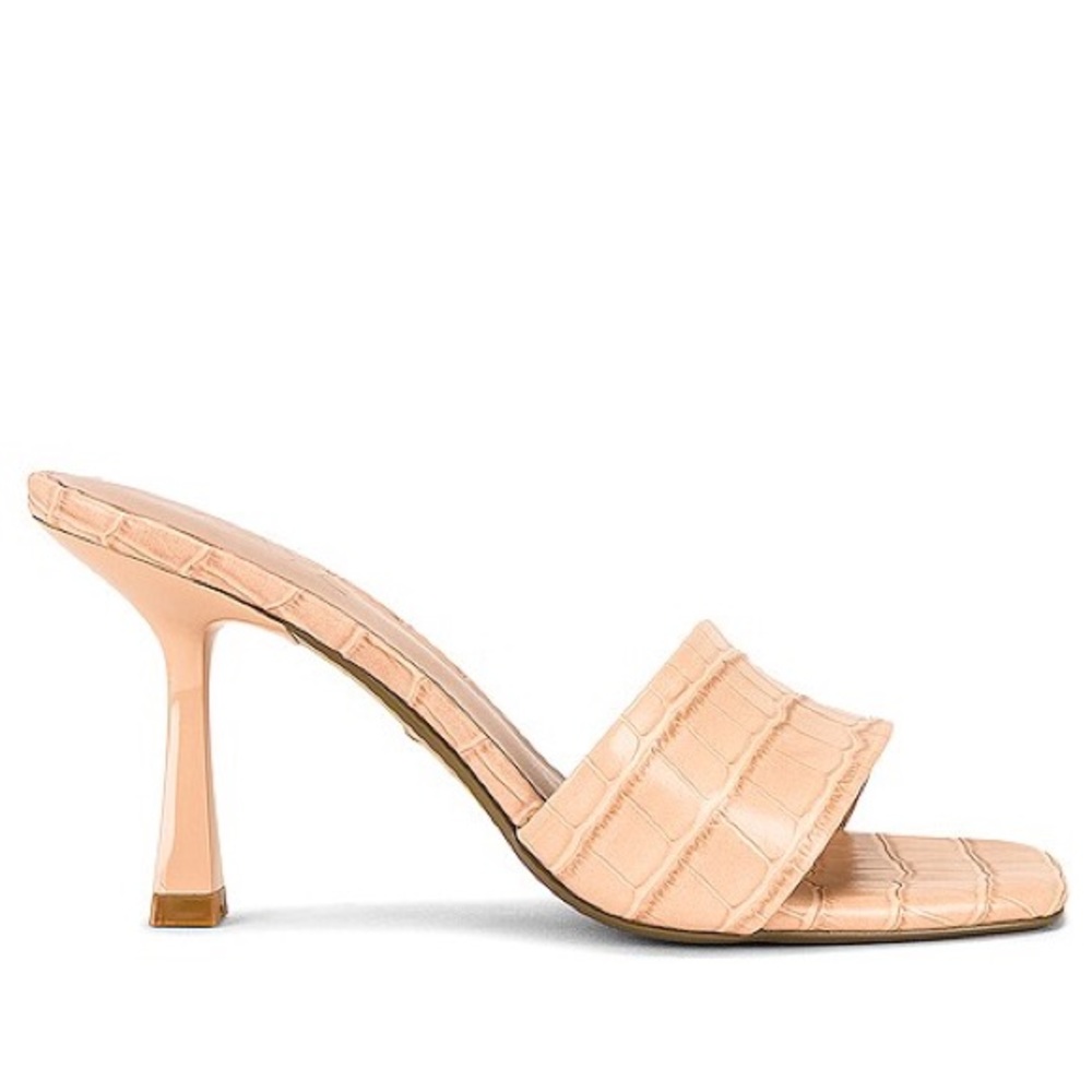 Brand new Raye heels beige